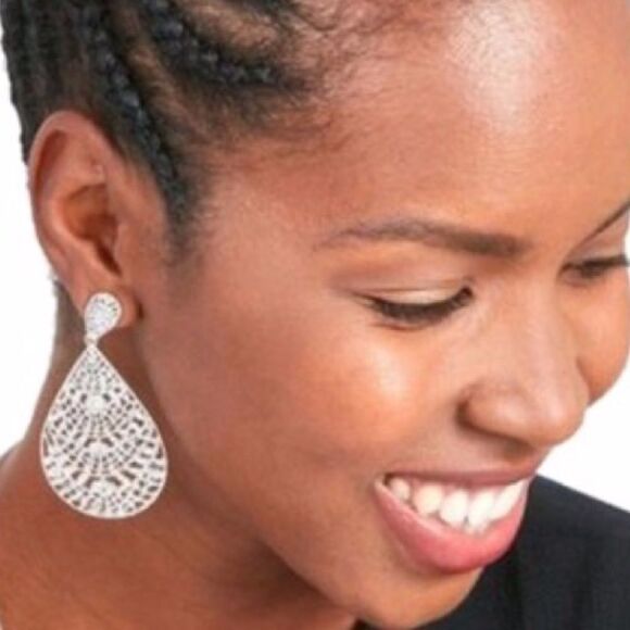 Stella & Dot Thea Silver Lace Chandelier Earrings - Picture 7 of 8